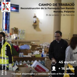 Cartel con los detalles del acto benéfico con varios voluntarios con pertrechos en paiporta